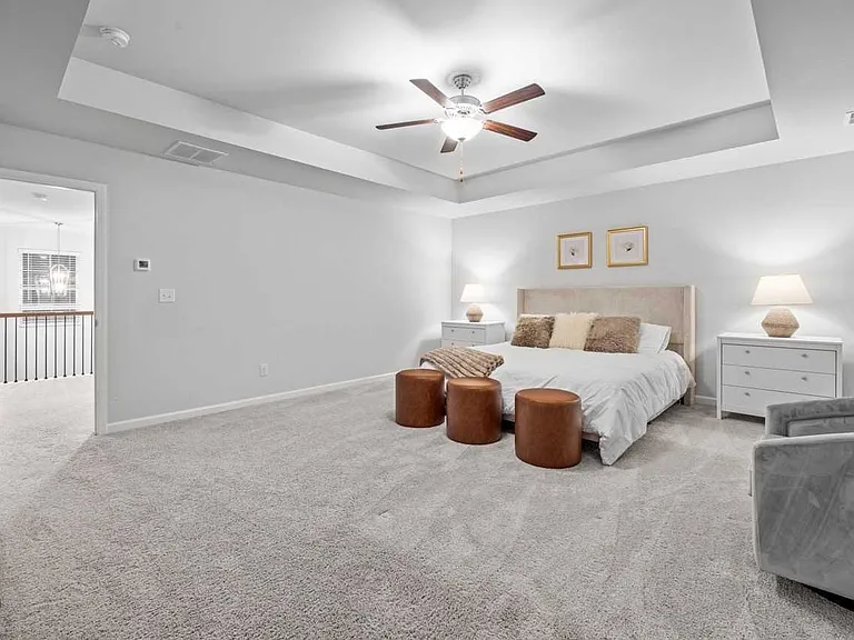 211 Clark Lake Ln — Photo 14