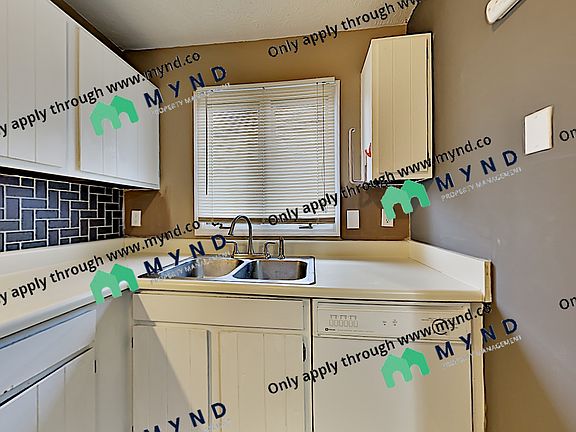 3rd image of 1661 Wynndowne Trl SE #1