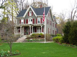 404 N Maple Ave, Ridgewood, NJ 07450