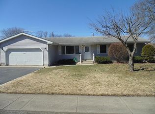 2920 County Line Rd, Lake Station, IN 46405