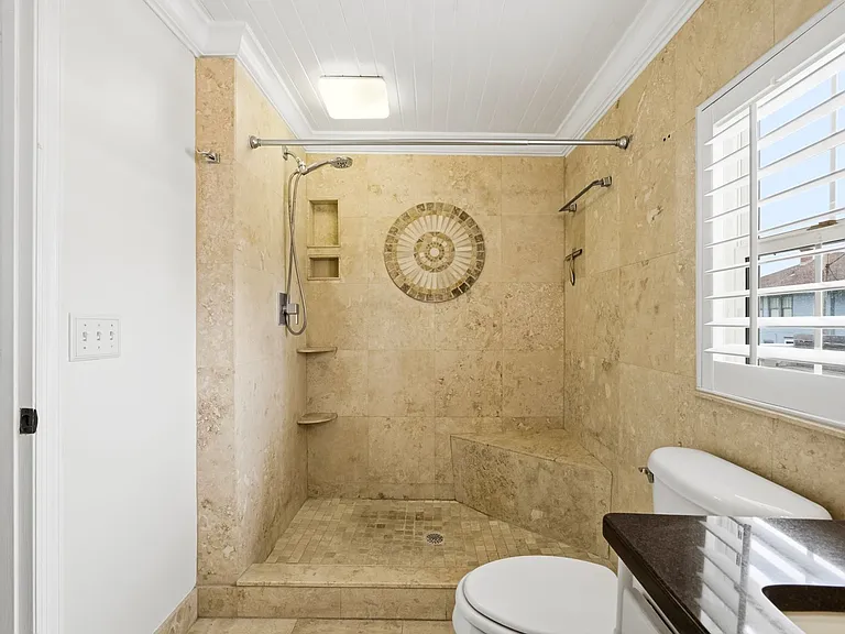 200 Walnut St #2 — Photo 17