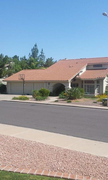 1st image of 3347 E Grove Ave