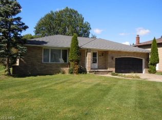 658 Azalea Dr, Cleveland, OH 44143