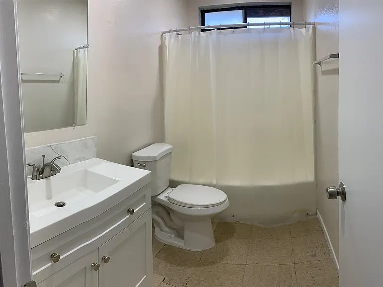 243 W Robertson Rd #C — Photo 8