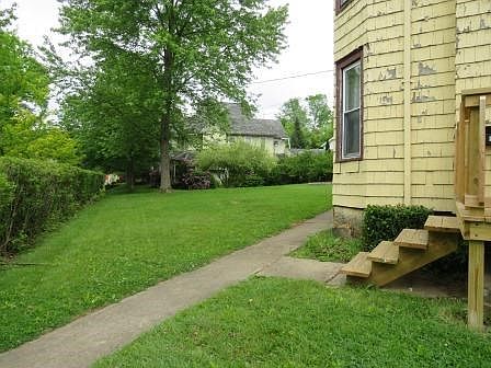 4th image of 108 Union St