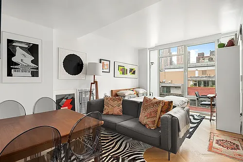 350 W 53rd St #7E Photo 1
