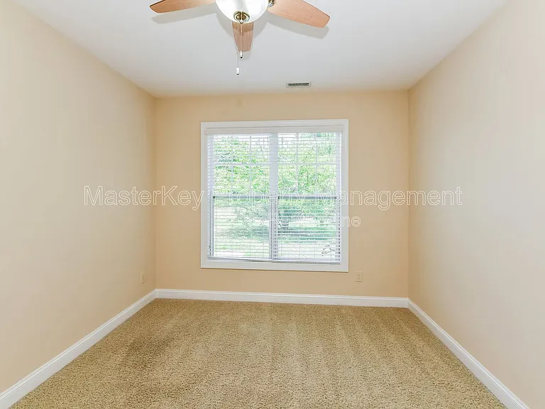 906 Keaton Ridge Ct — Photo 21