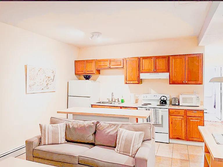 23 Pearl St #4 — Photo 6