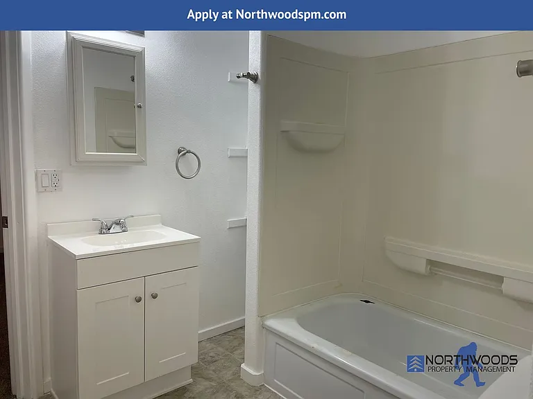 313 S Oakdale Ave — Photo 9
