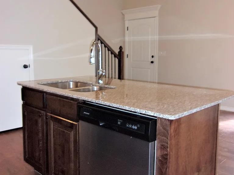 Creekside Condos/Townhomes — Photo 5