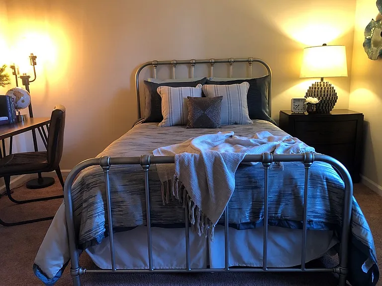 The Villas of Castleton Apartments — Photo 22