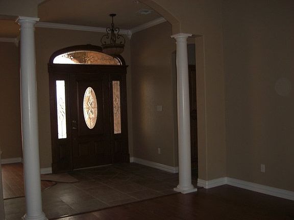 4th image of 3706 NE East Lake Dr
