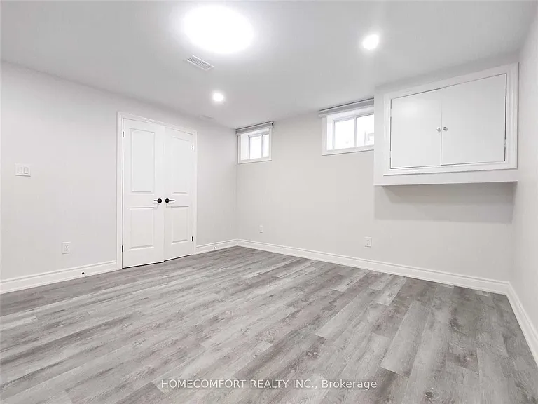 6A Beamsville Dr #GROUND LEVEL AND BA — Photo 10