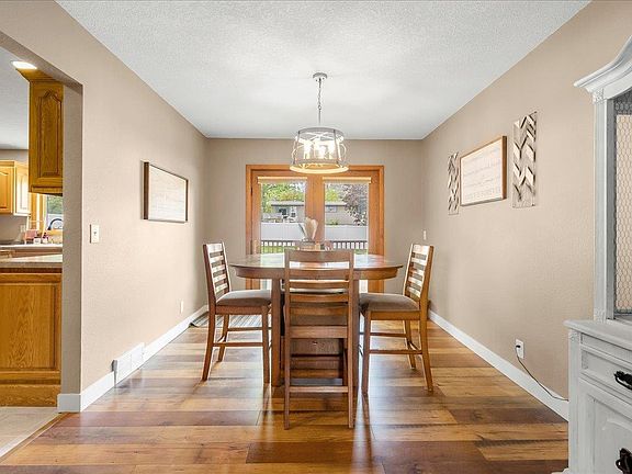 3rd image of 411 N Johnson St