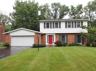 7914 Treeheights Ct, Montgomery, OH 45242