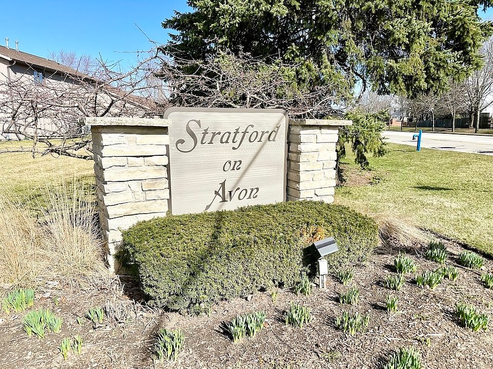2nd image of 872 Stratford Ct