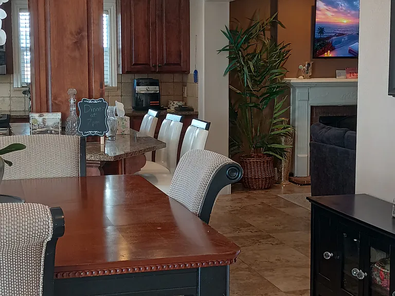 Easthills Dr — Photo 9