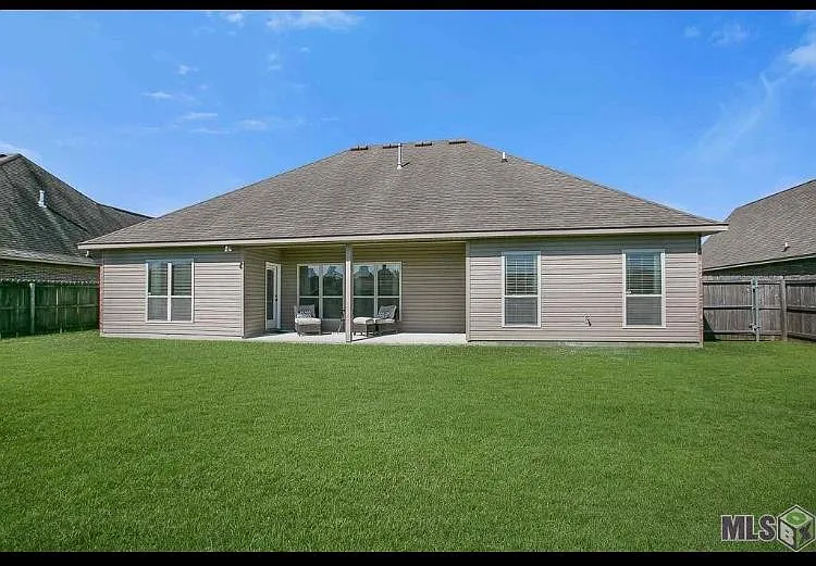 Keystone Blvd, Prairieville — Photo 4