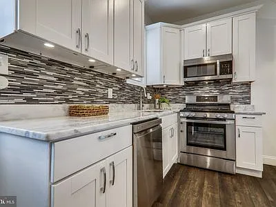 713 Sheridan St NW — Photo 9
