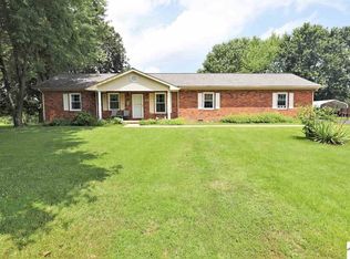 303 Wilton Cir, Paducah, KY 42003