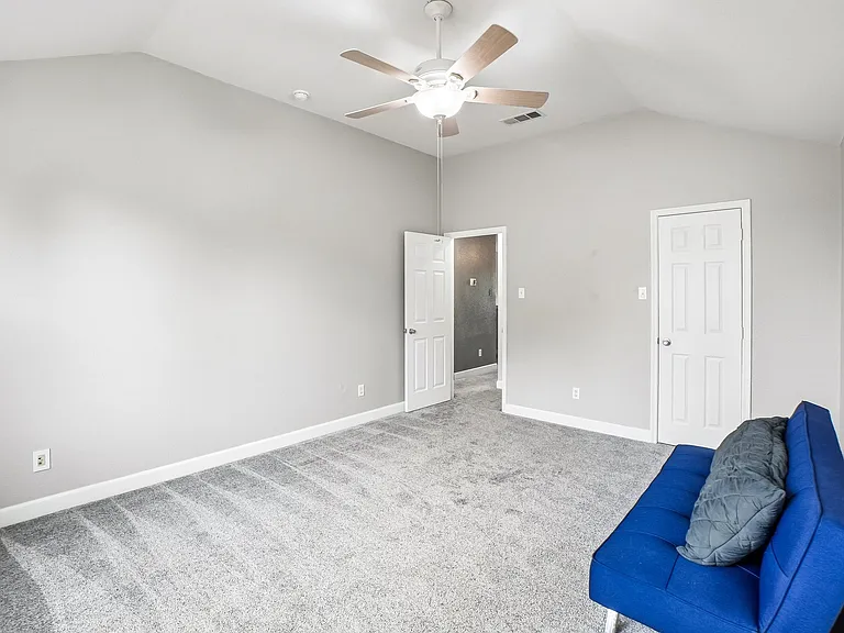 1220 Mockingbird Dr — Photo 6