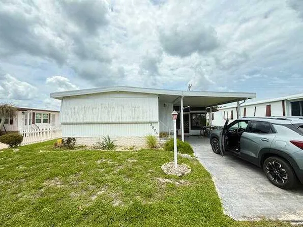 3024 Longview Ln, North Fort Myers, FL 33917