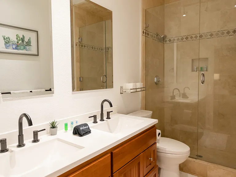3217 Columbia St #8 — Photo 17
