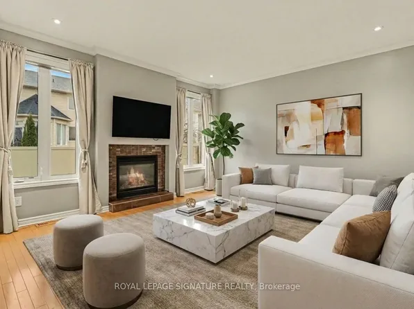 129 Tapestry Dr, Ottawa, ON K2J 0H3