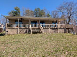 403 Union Hill Rd, Hendersonville, NC 28792