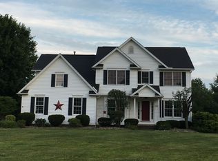 1152 Greenhaven Ln, Wadsworth, OH 44281