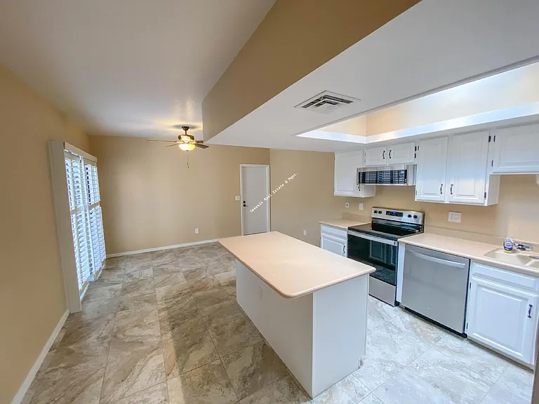 4555 N Camino Campero — Photo 3