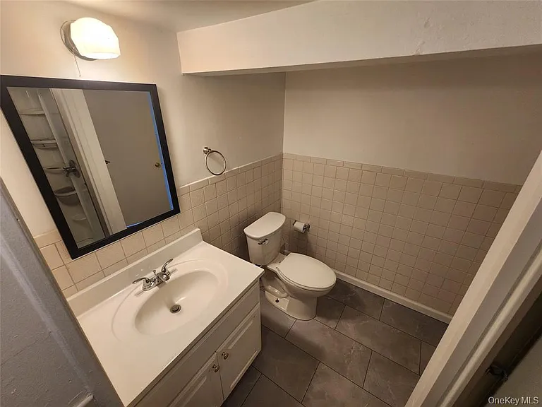 16 Ardmore St #B — Photo 17