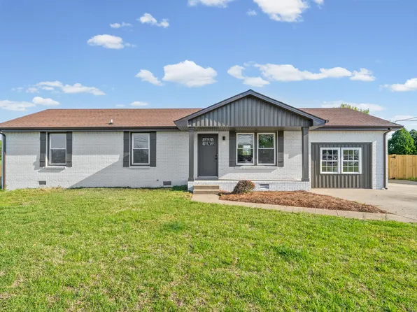 341 Cunningham Ln, Clarksville, TN 37042