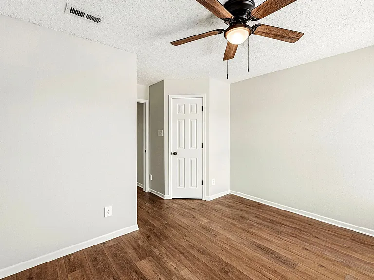 6890 W Stansbury Blvd — Photo 24