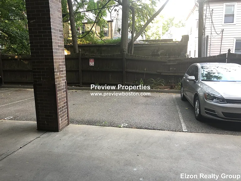 Chestnut Hill Ave — Photo 13