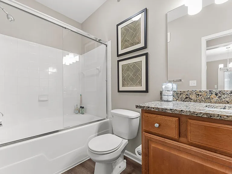 Riverstone Apartments — Photo 15