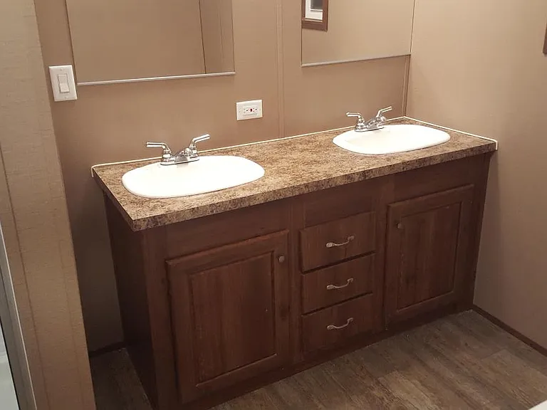 Master Bedroom - Dual Vanities