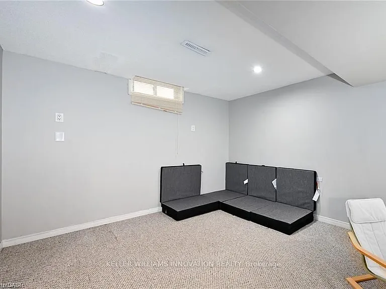 8 Buss Ct — Photo 28