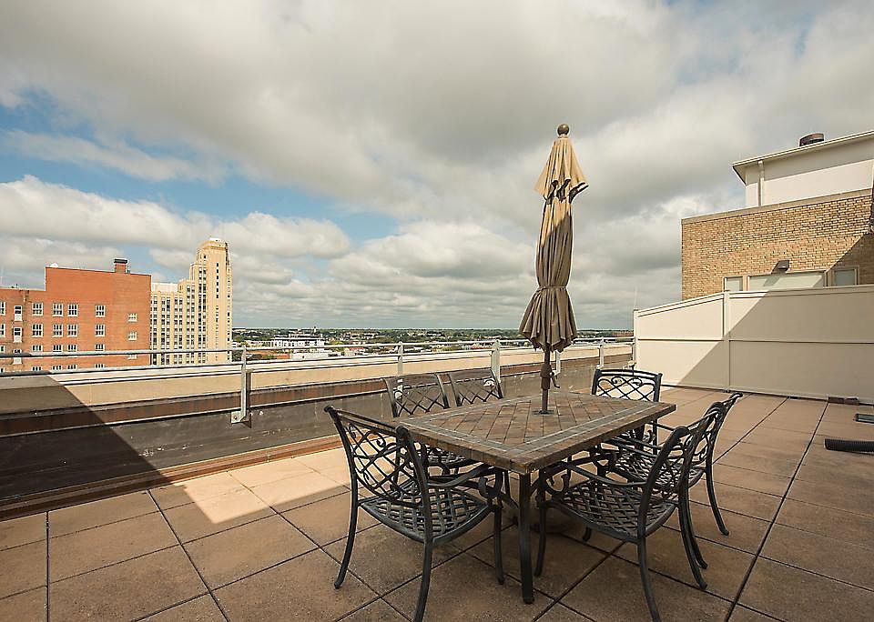 1st image of 501 E Broad St #805