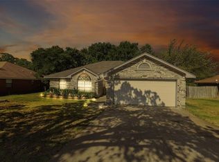 308 Bentley Dr, Joshua, TX 76058
