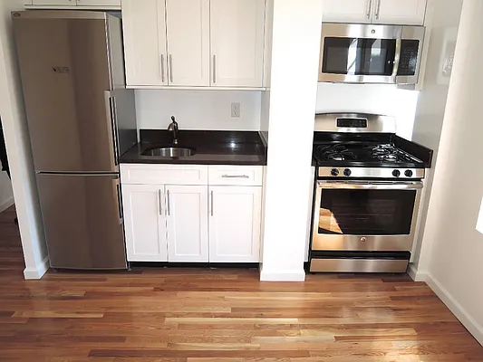 Rented by KYLM, LLC | media 32