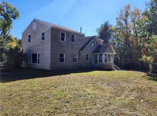 588 Wauregan Rd, Brooklyn, CT 06234