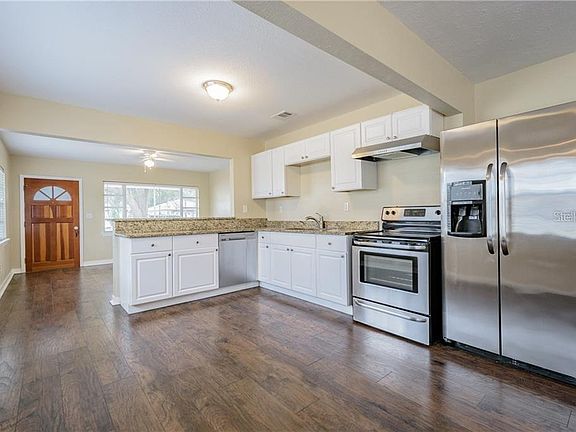 4th image of 3102 W Lemon St