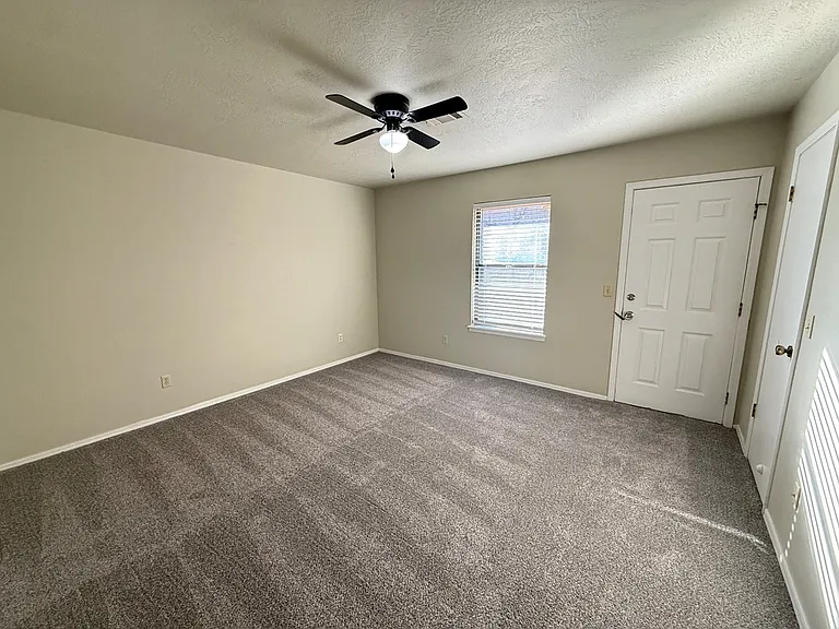 242 Barrett Pl — Photo 16