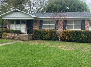 704 W Barksdale Dr, Mobile, AL 36606