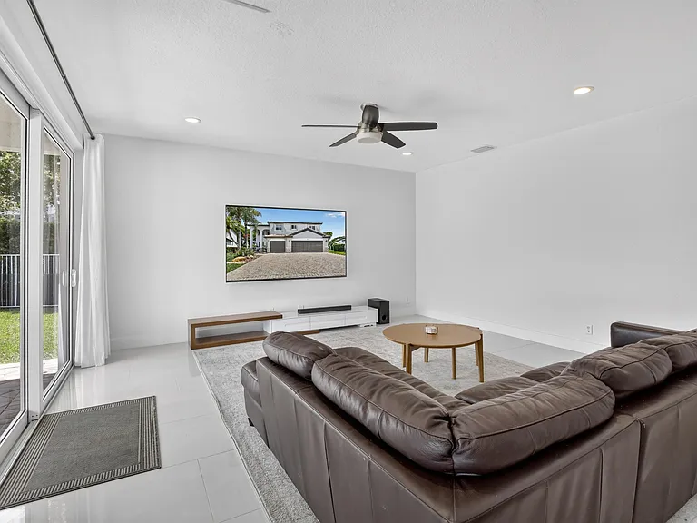 3701 Condor Ct — Photo 23