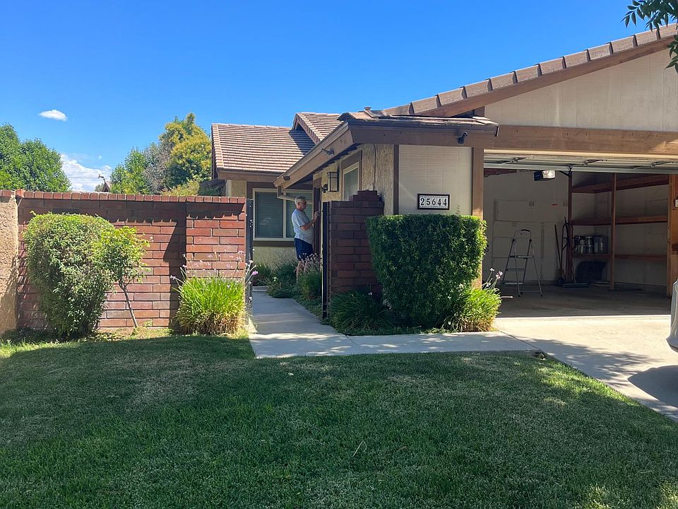 1st image of 25644 Almendra Dr