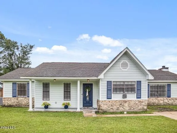 5112 Old Fort Bayou Rd, Ocean Springs, MS 39564