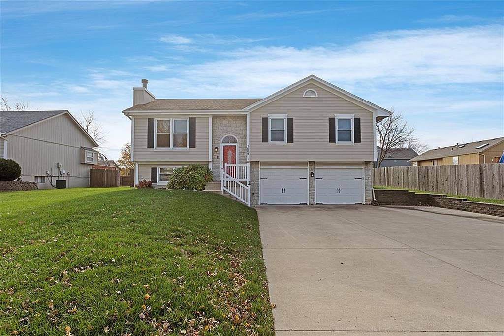 1609 SE 11th St, Lees Summit, MO 64081 | Zillow