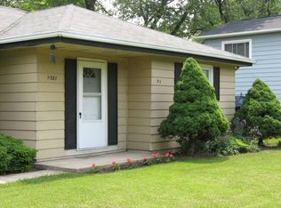 1S381 Buttercup Ln, Villa Park, IL